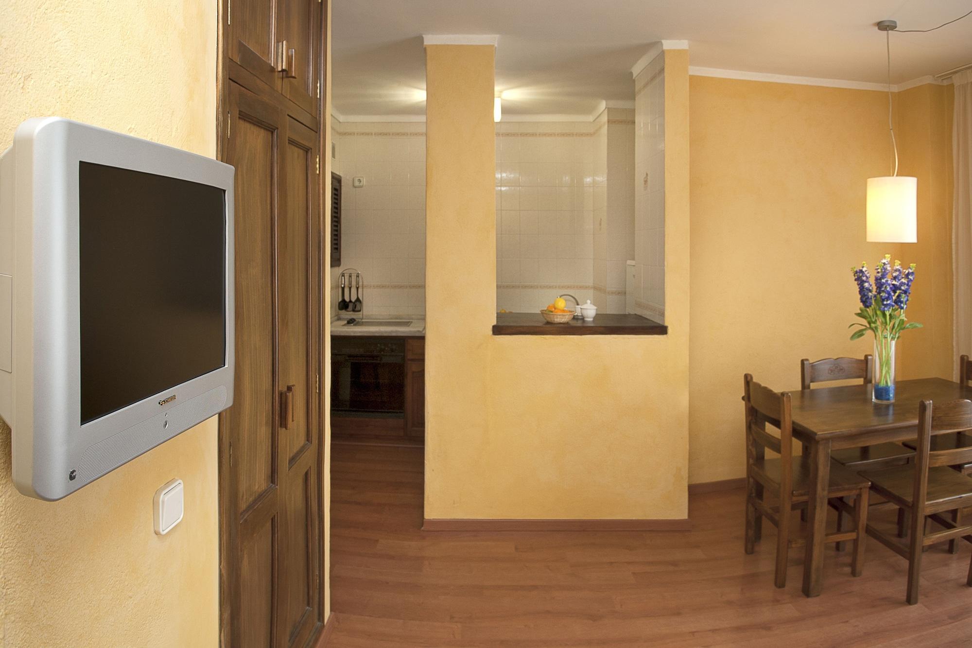 Apartamentos Parot Quality ซานตาเอวเลเรียเดสริว ภายนอก รูปภาพ