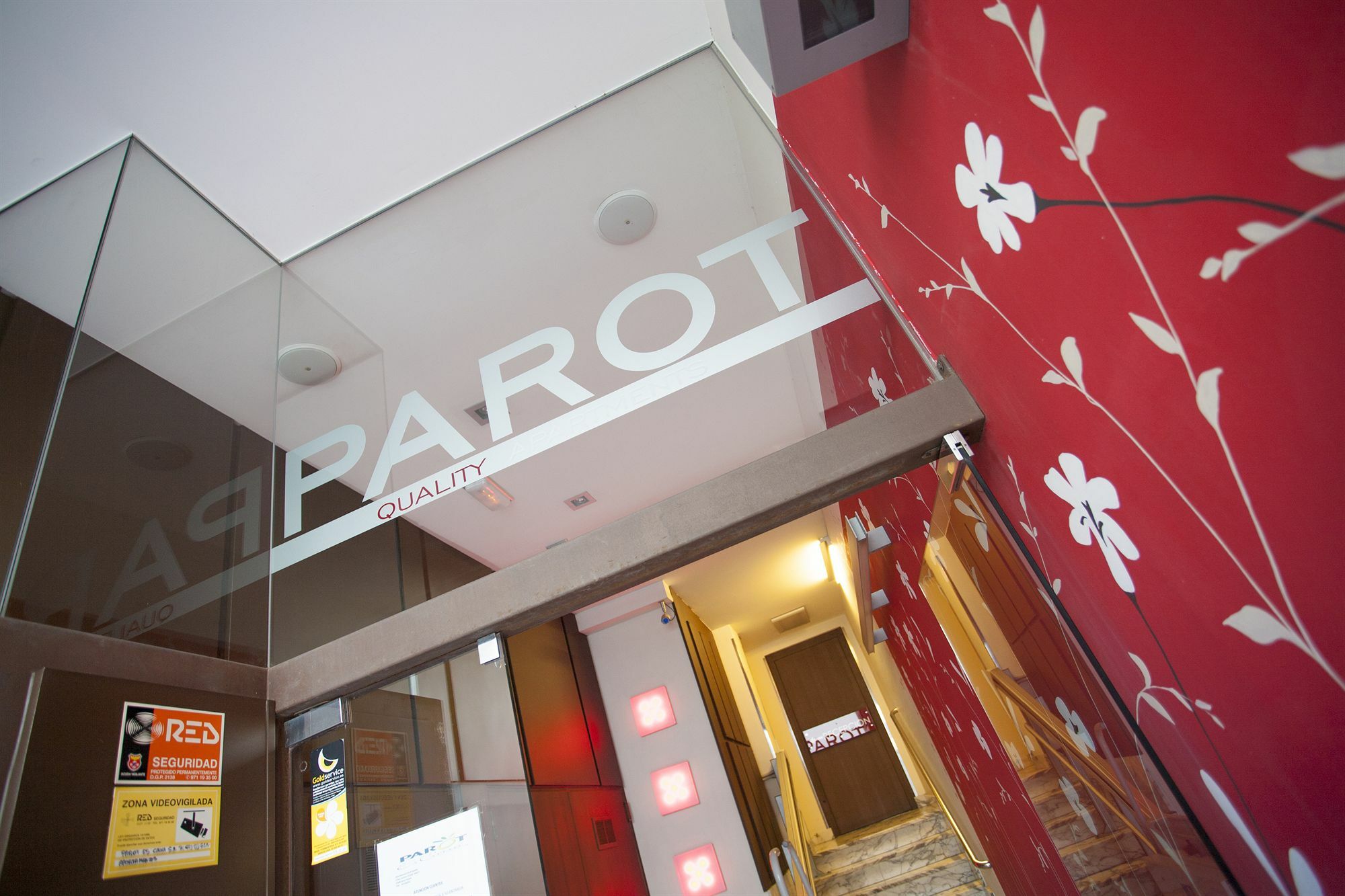 Apartamentos Parot Quality ซานตาเอวเลเรียเดสริว ภายนอก รูปภาพ