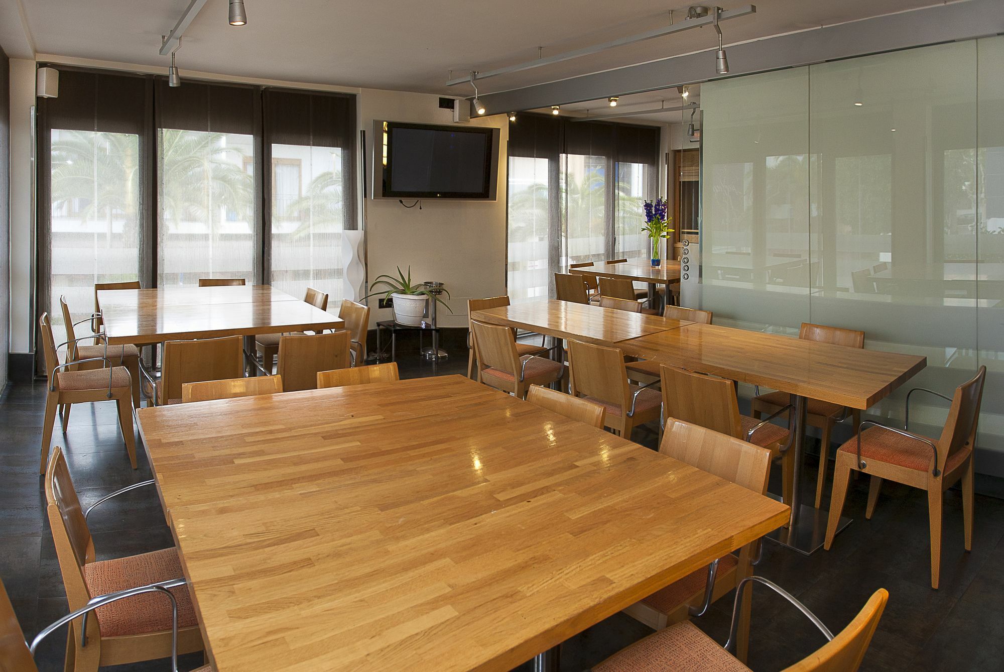 Apartamentos Parot Quality ซานตาเอวเลเรียเดสริว ภายนอก รูปภาพ